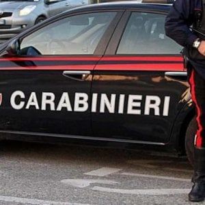 Si abbassava i pantaloni davanti all'oratorio, cinquantenne a processo