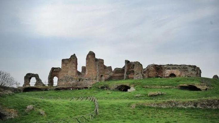 Appia Antica, il Parco regionale blocca quello archeologico e salta l’esibizione di Tirabassi