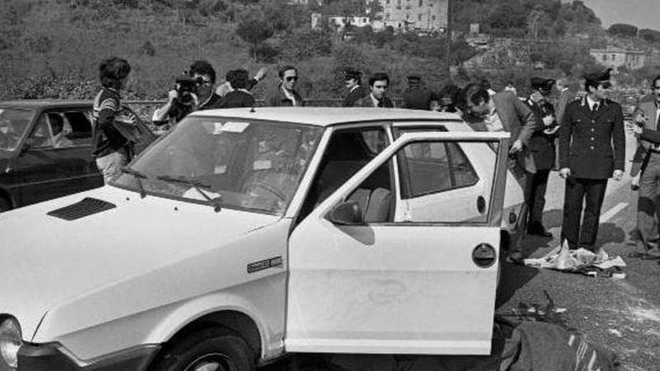 La vedova di Cutolo: “Raffaele ha dato tanto amore”. Il figlio di Giuseppe Salvia: “Ora basta”