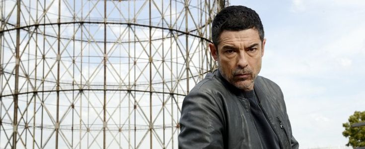 Gassmann, alla ricerca della verità sul figlio. "Torno in tv con un eroe imperfetto"