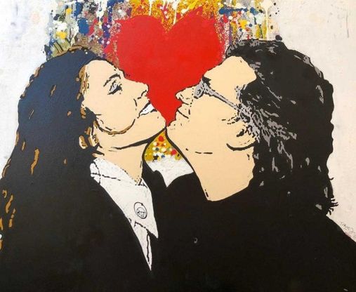 “TVboy Politically Incorrect”, lo street artist del bacio in mostra a Bari