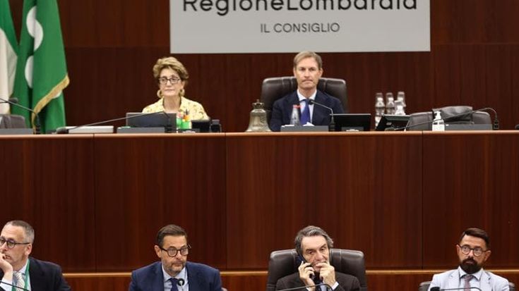 Fontana sconfessa la destra in Regione: “Commissariare Milano sull’urbanistica? Non esiste”