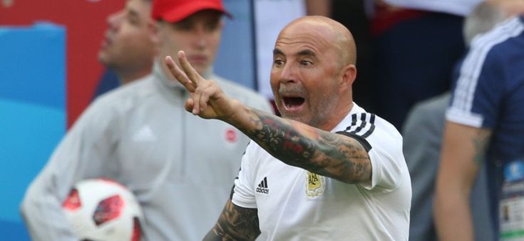 Argentina, Sampaoli: ''Non penso alle dimissioni''. Mascherano, addio in lacrime: ''Per me è finita''