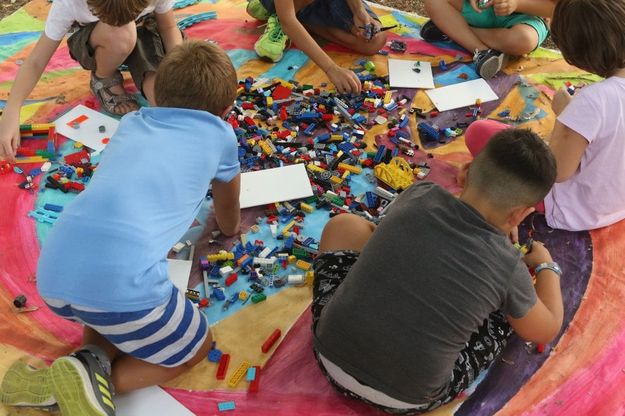 Firenze, i Lego invadono piazza Indipendenza 