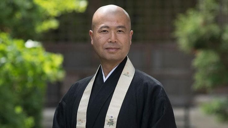 Lo chiamano il Buddha vivente, ma la lezione di Shionuma è questa: “Restate umili nella maturità”