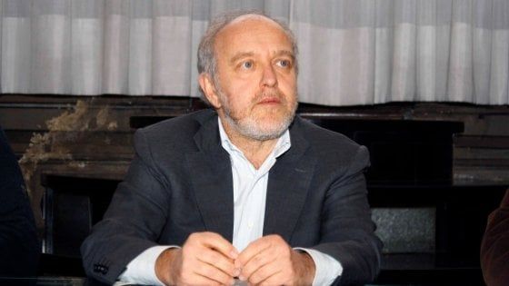 "Non ho soldi per scuole e strade": il sindaco di Ferrara fa un esposto in procura