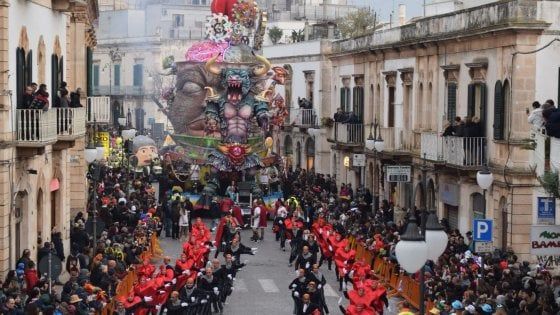 Putignano, c'è allerta meteo: rinviata la sfilata dei carri allegorici di Carnevale