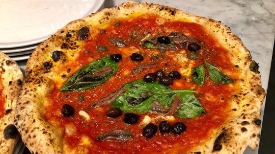 La Michelin non ama la pizza: premiati solo 8 locali (e quante esclusioni eccellenti)