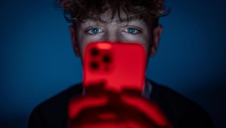 Minori senza protezioni nel mondo digitale: i consigli dell’Unicef per proteggerli