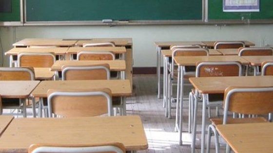 Emergenza scuole in provincia di Caserta, vertice in Regione. Studenti sistemati in altri istituti