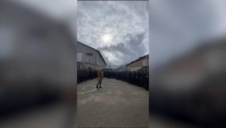 Il “cuoco di Putin” ai detenuti: “Arruolatevi con la Wagner” 
