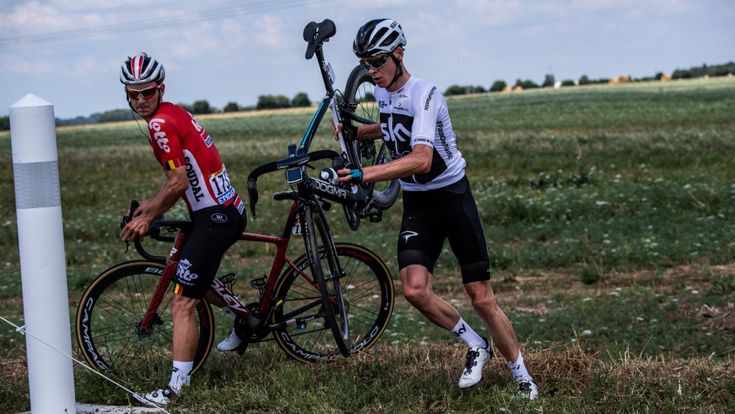 Tour e peperoncino, la caduta di Froome spinge avanti Nibali