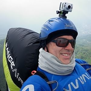Dalle Alpi alla Sicilia in parapendio, l'altro Giro d'Italia di Pierandrea 