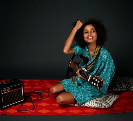 Nneka, la voce soul che canta la speranza