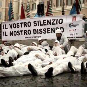 Sciopero dei lavoratori edili: "Basta morti bianche"