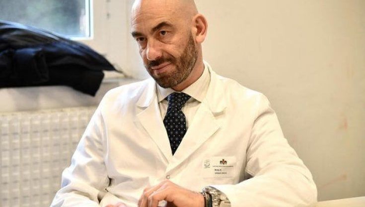Covid, Bassetti: "Contro la variante Delta non servono le zone rosse, ma vaccini e sequenziamento"