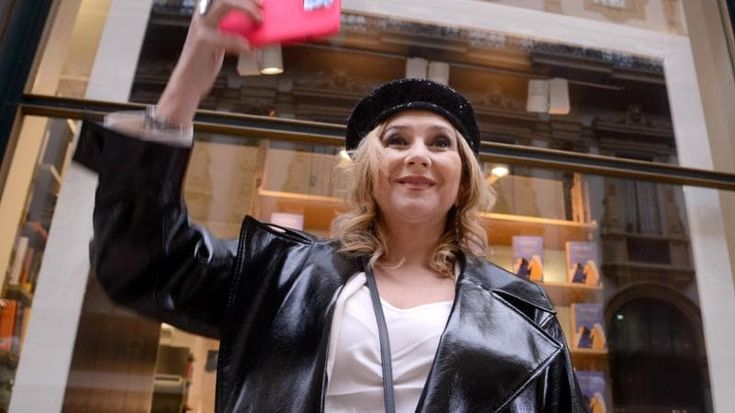 Serena Bortone: “Faccio il mio lavoro con dignità e libertà, fa la differenza chi è capace di non dire sì”