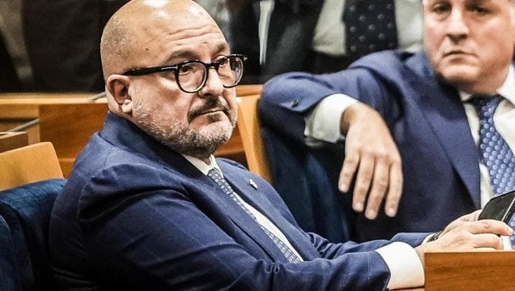Sangiuliano, in Consiglio regionale il primo giorno di una nuova vita. “Ma le domande le faccio io”