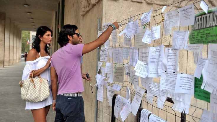 Airbnb, avanza il monopolio: a Bologna torna ai livelli pre-pandemia