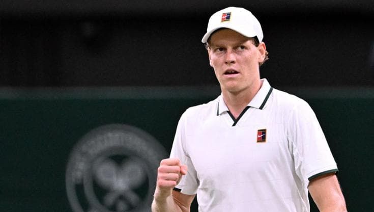 Sinner ai quarti a Wimbledon, battuto Mochizuki in tre set. Ora c’è Struff