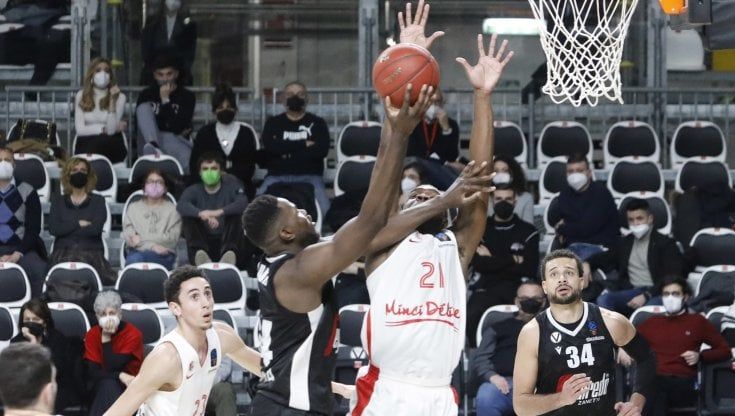 Basket, Eurocup: la Virtus vince in volata contro Bourg