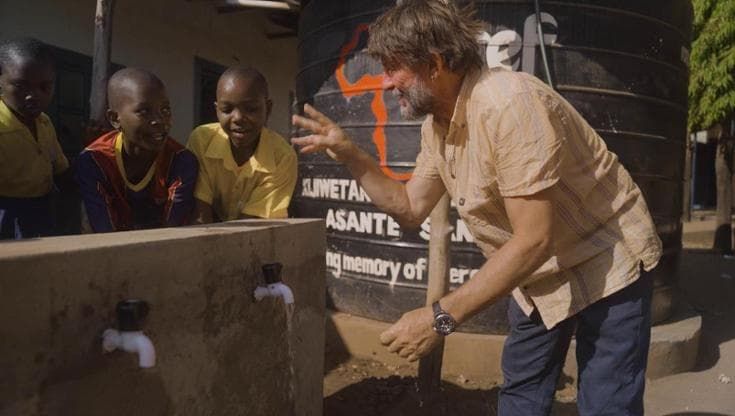 Giovanni Soldini in Kenya con Amref: "Sono sbarcato in Africa e ho trovato il futuro"