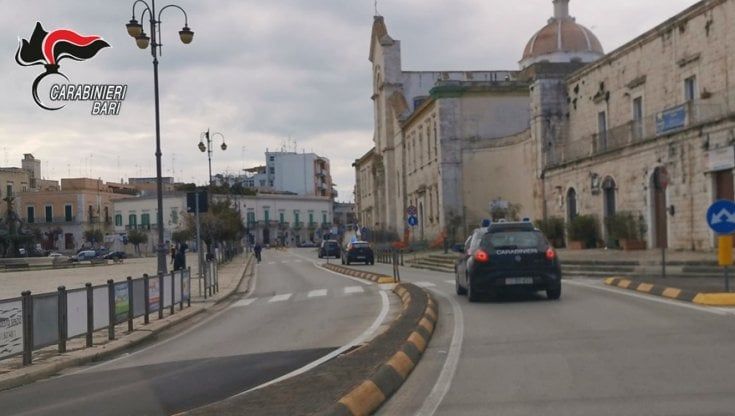 Stragi del sabato sera, controlli nel Barese: i ragazzi chiedono alcol test prima di mettersi alla guida