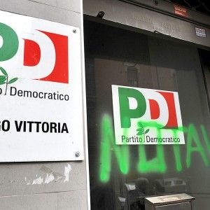 Due sedi Pd assaltate in un giorno, il partito dice basta: "E' squadrismo, il governo vigili di pi&ugrave;"