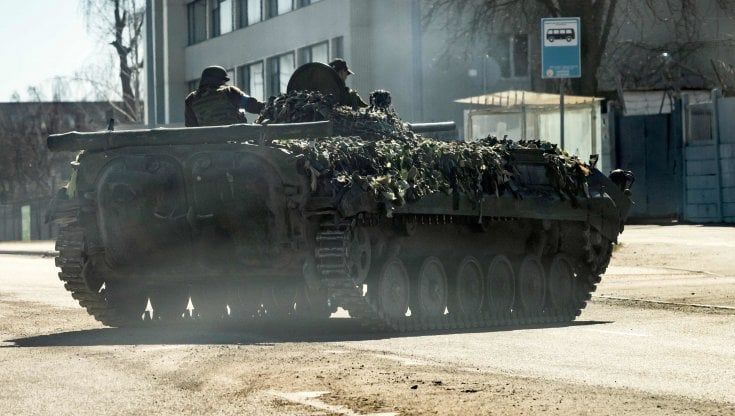 Ucraina-Russia, cos'è successo oggi: controffensiva ucraina, Mariupol ancora in trappola. La Nato si rafforza a Est, "fino a 15mila perdite russe"