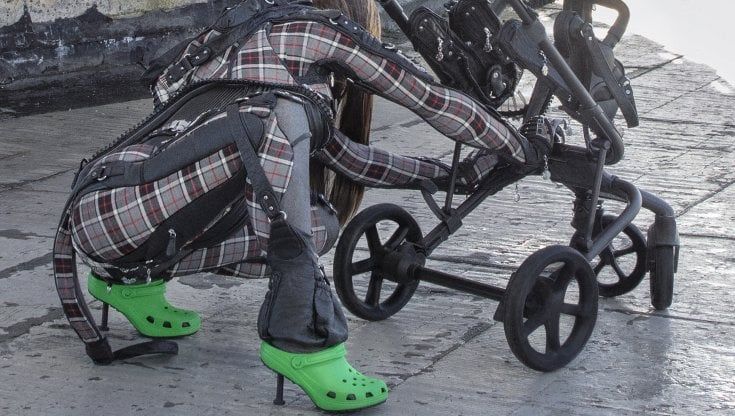 Perché è diventato di moda vestirsi con abiti di cattivo gusto 