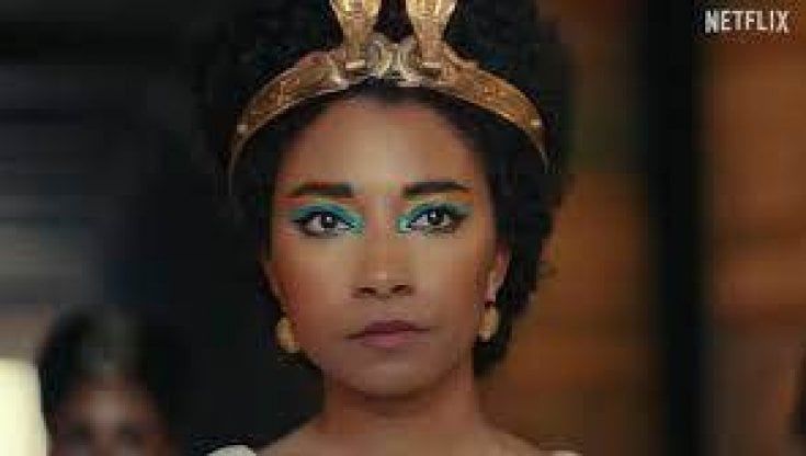 "Queen Cleopatra", polemiche per la regina nera di Tina Gharavi. "È blackwashing"