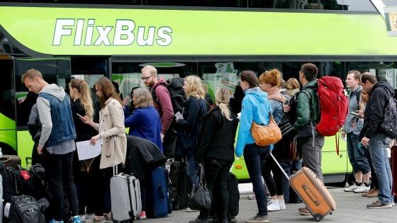 Puglia, l'effetto Flixbus fa convertire i pullman al low cost: è record di corse e passeggeri
