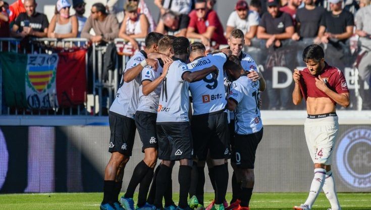Spezia-Salernitana 2-1, i bianconeri la ribaltano nella ripresa con Strelec e Kovalenko
