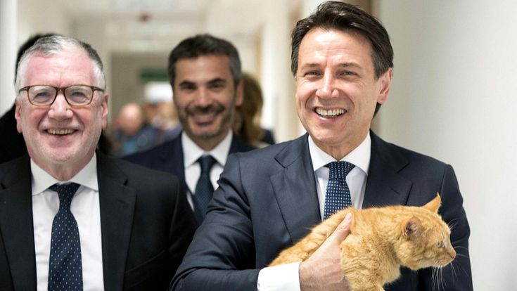 Governo, Di Maio sotto assedio. Conte gli fa scudo e media con Salvini
