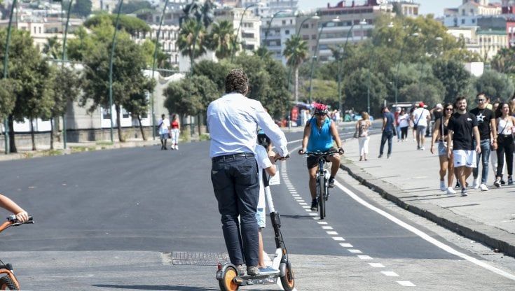 Più monopattini in città: si cercano tre gestori per 2.100 mezzi elettrici