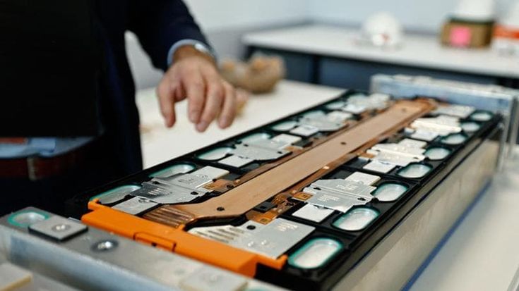 Addio alla gigafactory di Termoli, ma Stellantis rassicura: “Lavoratori garantiti”