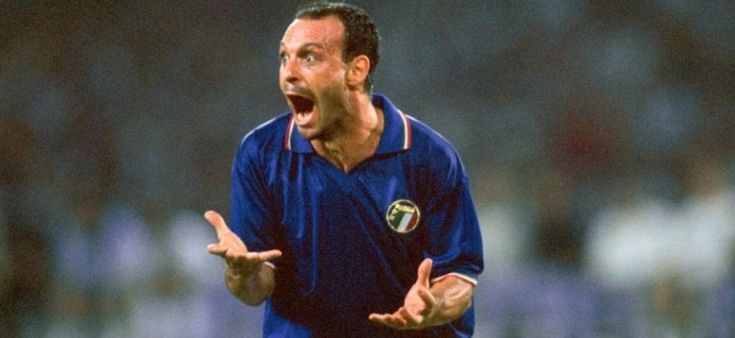 Schillaci, antidivo ed eroe di una Palermo che nelle notti del '90 diventava Las Vegas