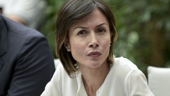 Mara Carfagna in pole verso la Regione Campania: sarà lei l’anti De Luca 