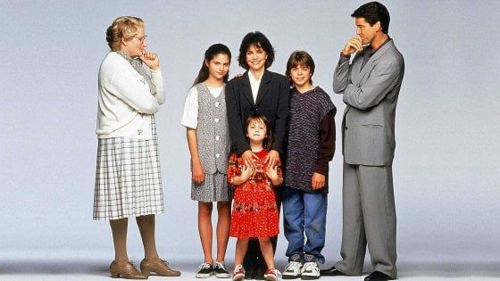Mrs. Doubtfire: Pierce Brosnan e i bambini del film di nuovo insieme dopo 25 anni
