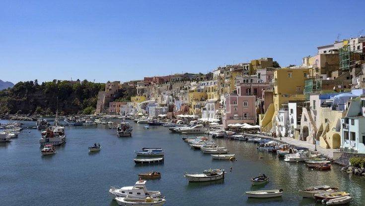 Procida, è qui la Capitale italiana della cultura: musica, mostre e bellezza