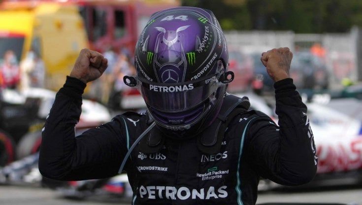 F1, Gp Spagna: prova di forza di Hamilton, Verstappen si inchina ancora. Leclerc quarto