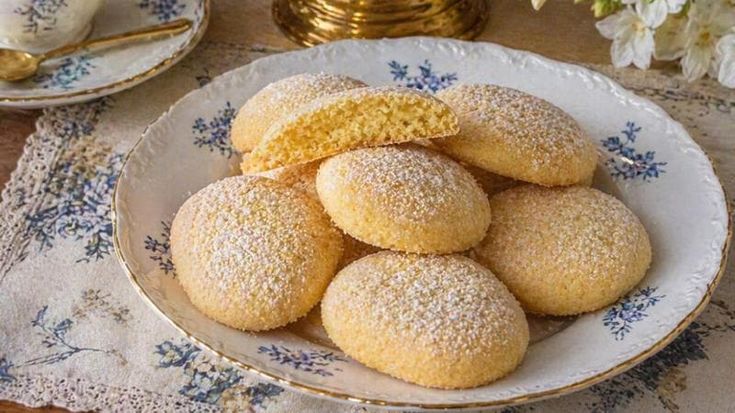Pan de mej, il dolce storico nelle mense scolastiche. Massari: “Si salva la tradizione milanese”