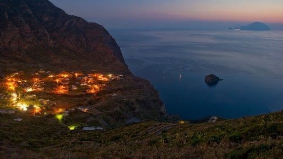 Tra trattorie e grandi chef, ecco Salina, l'isola dall'anima verde