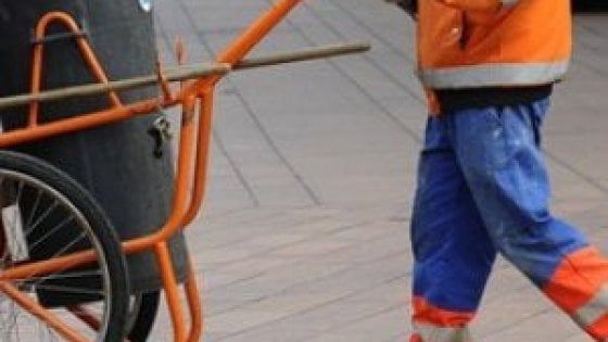 Braccialetto elettronico per gli spazzini: polemiche a Livorno 