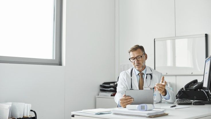 Sanità digitale: in Italia la spesa è in crescita, ma c’è incertezza sui fondi del Pnrr