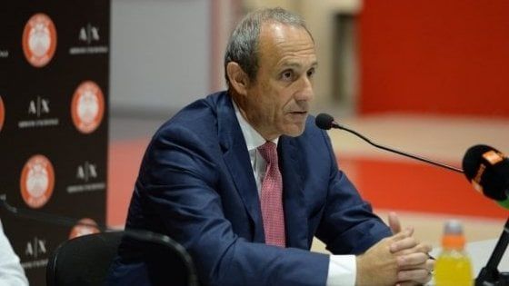 Basket, Messina: "Giocatori Milano disponibili a tagliarsi lo stipendio"