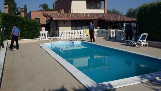 Andria, povero per il fisco ma abitava in una villa di lusso con piscina: confiscati i beni al narcotrafficante