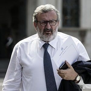 Emiliano ai sindaci: "La Puglia non vuole tornare indietro, noi siamo la speranza"