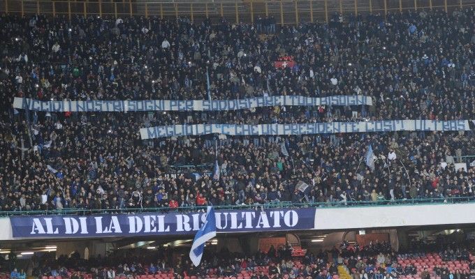 Napoli-Roma, incidenti prima della gara: quattro agenti feriti