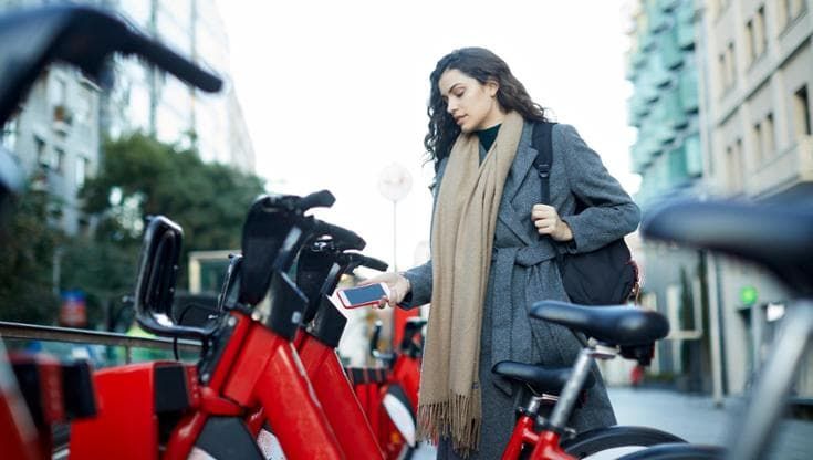 Sharing mobility, cresce l’uso ma cala l’offerta